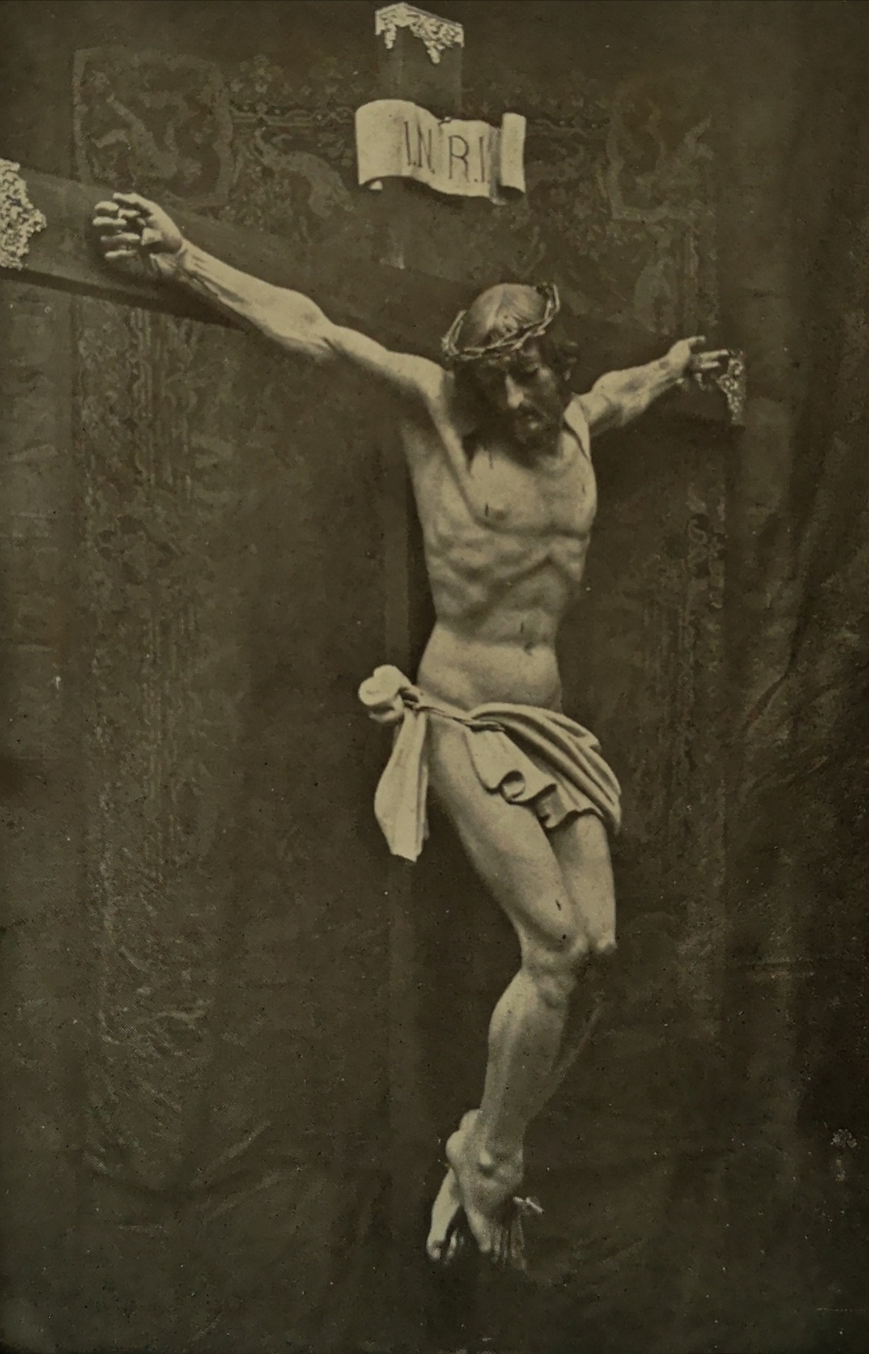 Imagen del Cristo de la Fe, tallada en 1940, situada actualmente en el Altar Mayor del templo.