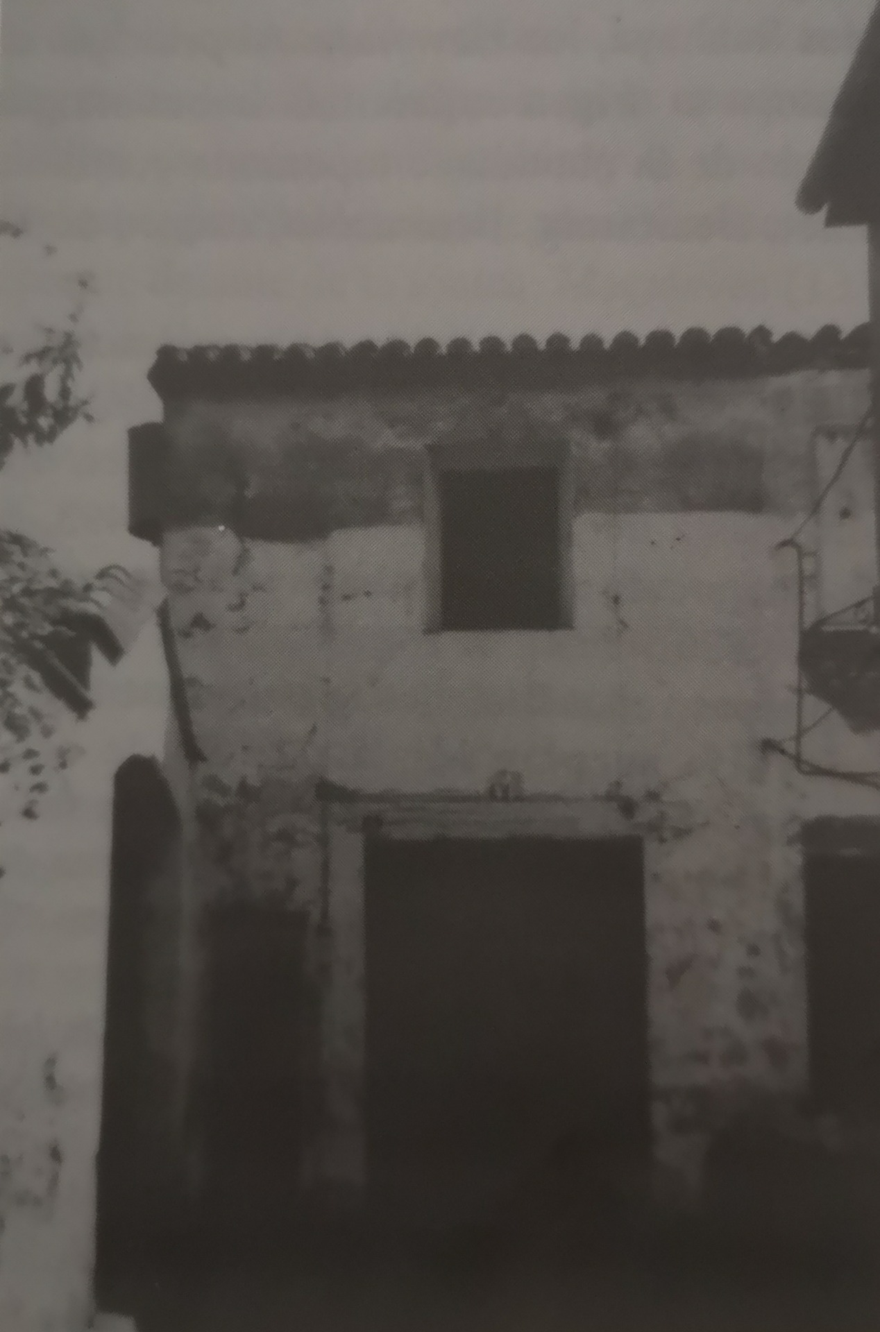 Antigua fotografía de la Calle del Rosario. A la derecha la entrada a l'Hort de Sendra / Fotografía del Archivo de la Entidad Martí Gadea.