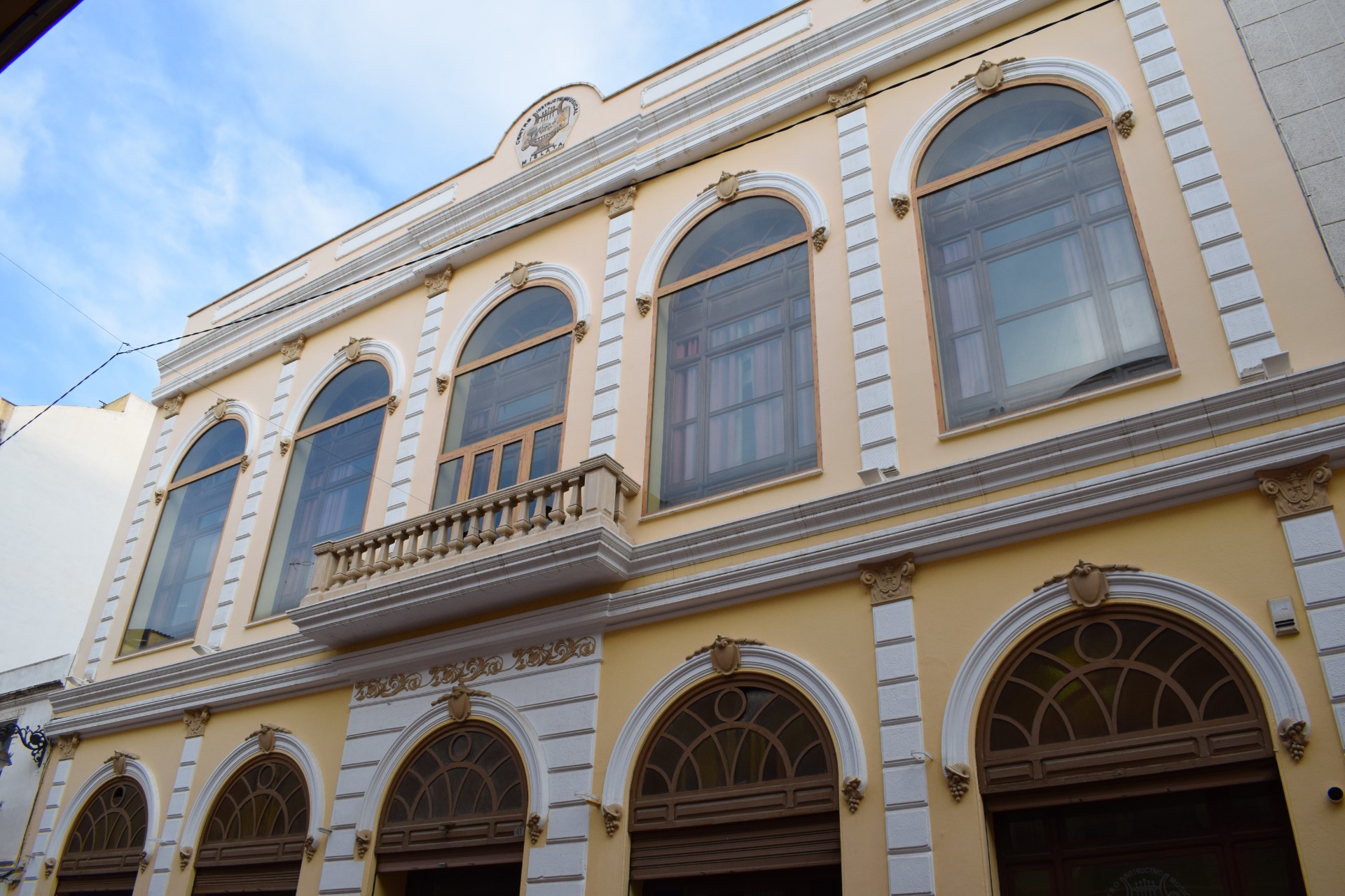 Fachada del Casino Viejo o "de la Vella". / Fotografía de: Enrique Íñiguez Rodríguez