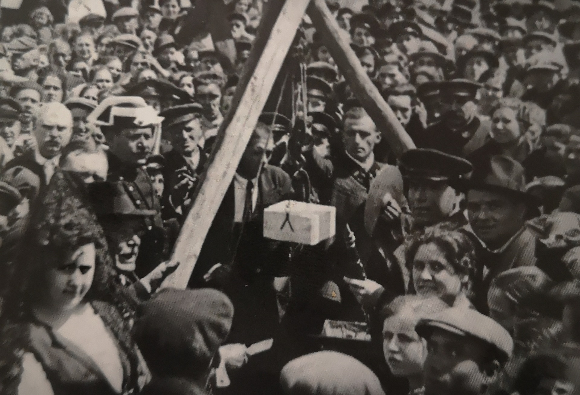 Colocación de la primera piedra del Casino de "La Nova" en 1924.