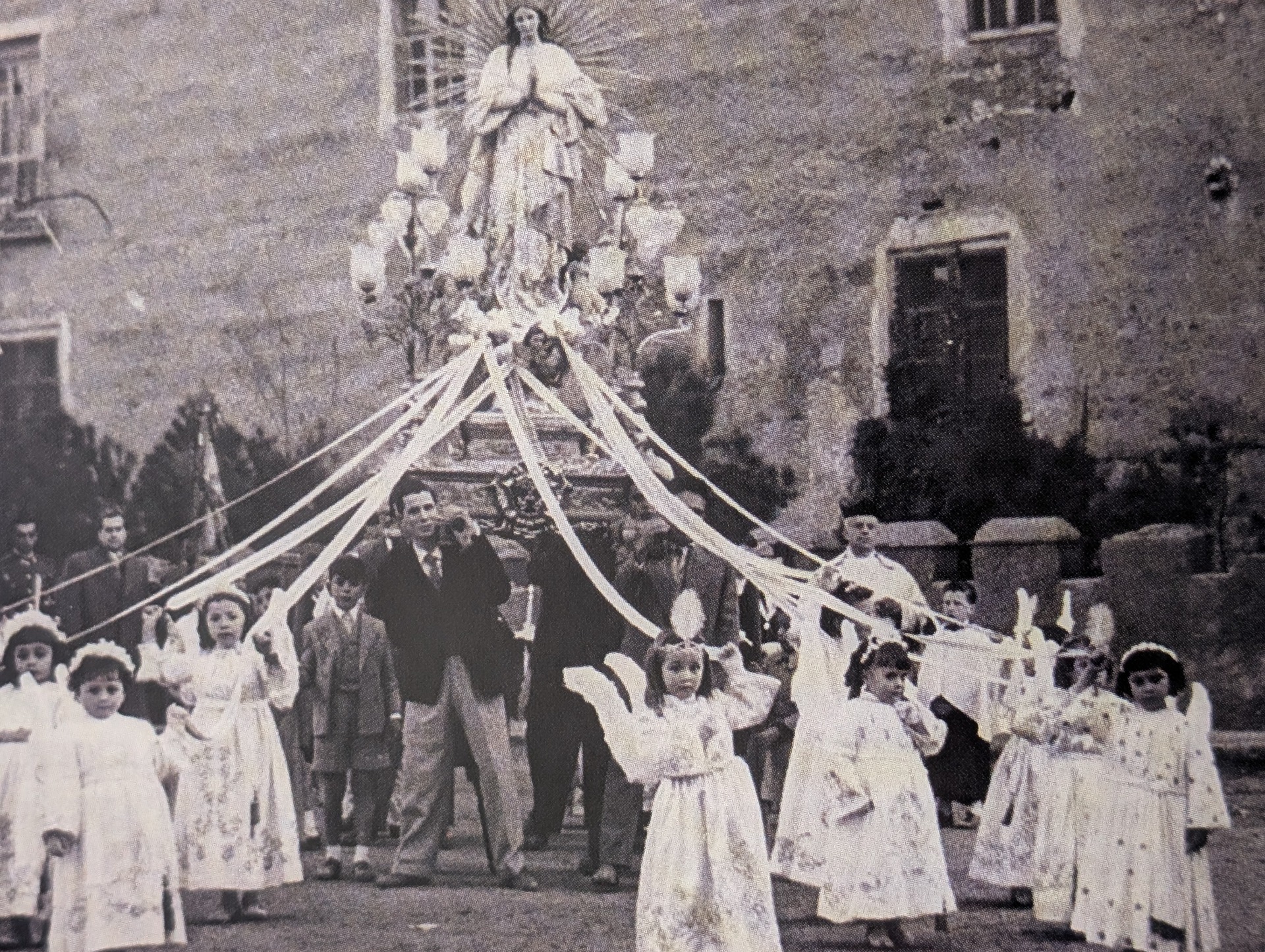Els Angelets de las fiestas de La Purísima de Alfafar.