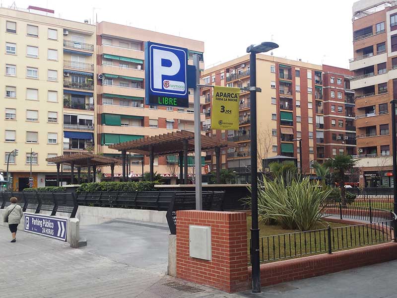 Plaza del Músico Ibars en Mislata, a la que se le conoce popularmente como Natra.